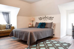 Unwind in a Bright Comfortable Apartment for 3